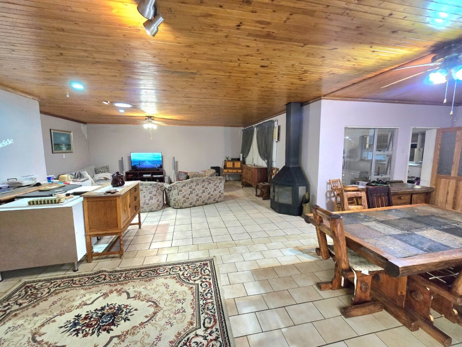 6 Bedroom Property for Sale in Panorama Free State